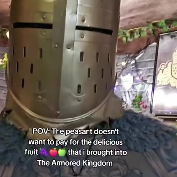 👑🥭🥝🥝🍍🍇🍎