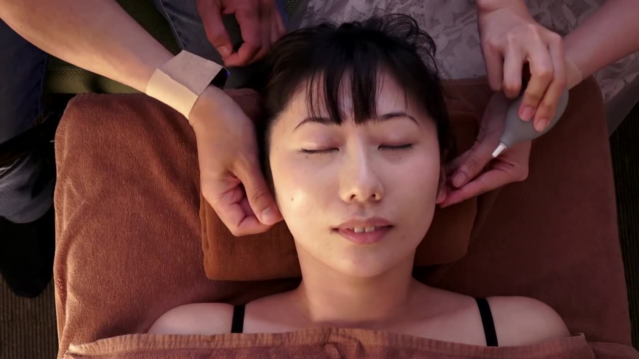 ASMR Ear massage by two therapists