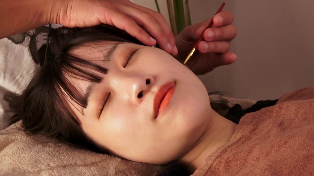 ASMR Ear Massage to Make You Sleepy (more ear massage with fingers)