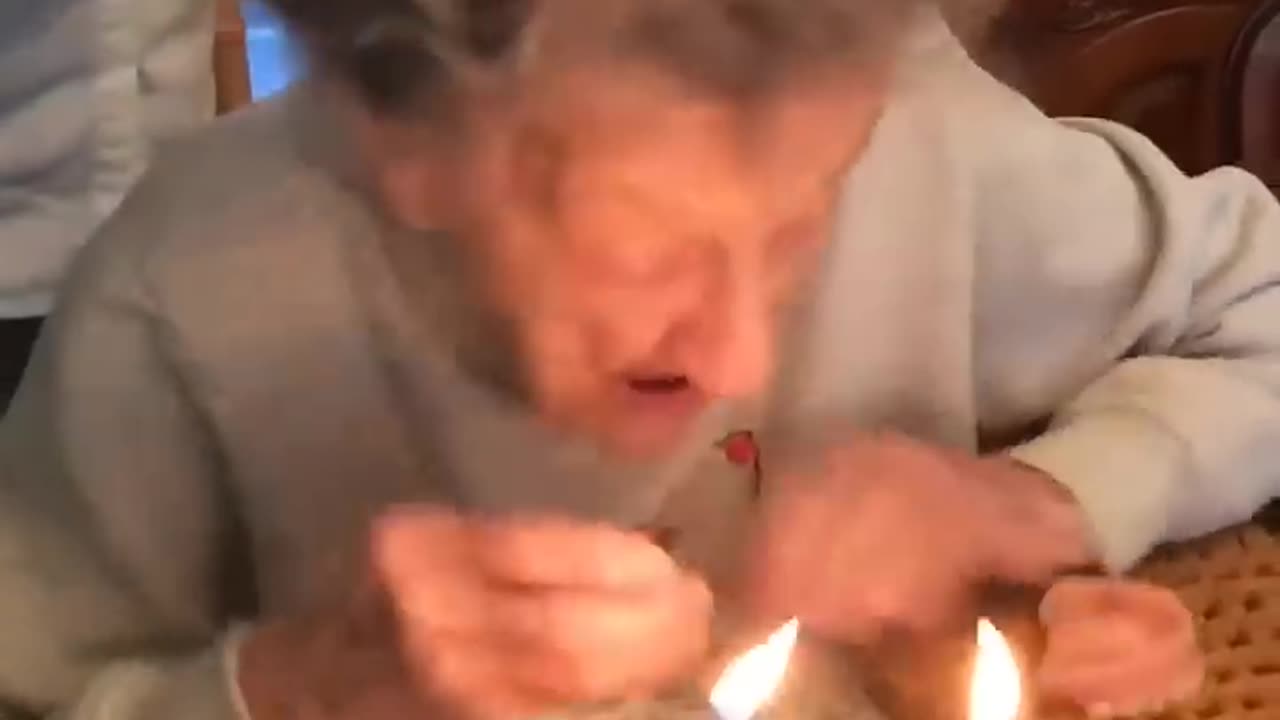 Old people tooth!😂