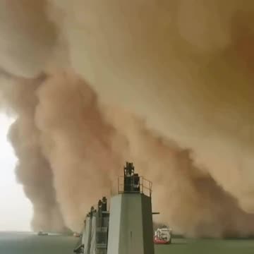 Cargo ship gets hit by a huge sandstorm in the Suez Canal