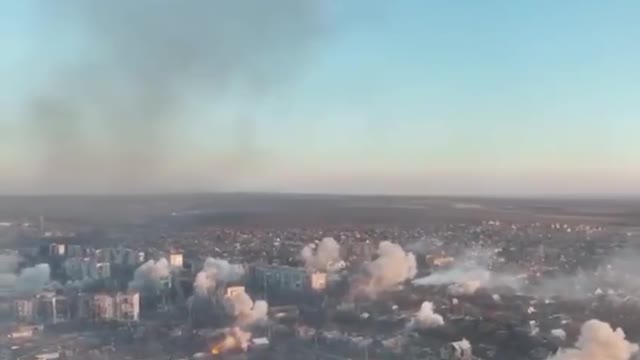 A video from Bakhmut during shelling