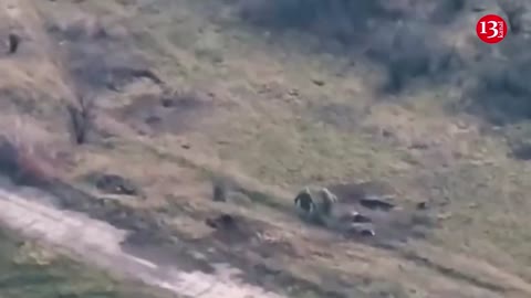 Drone follows Russian troops arriving to evacuate ambushed fellow soldiers who are injured