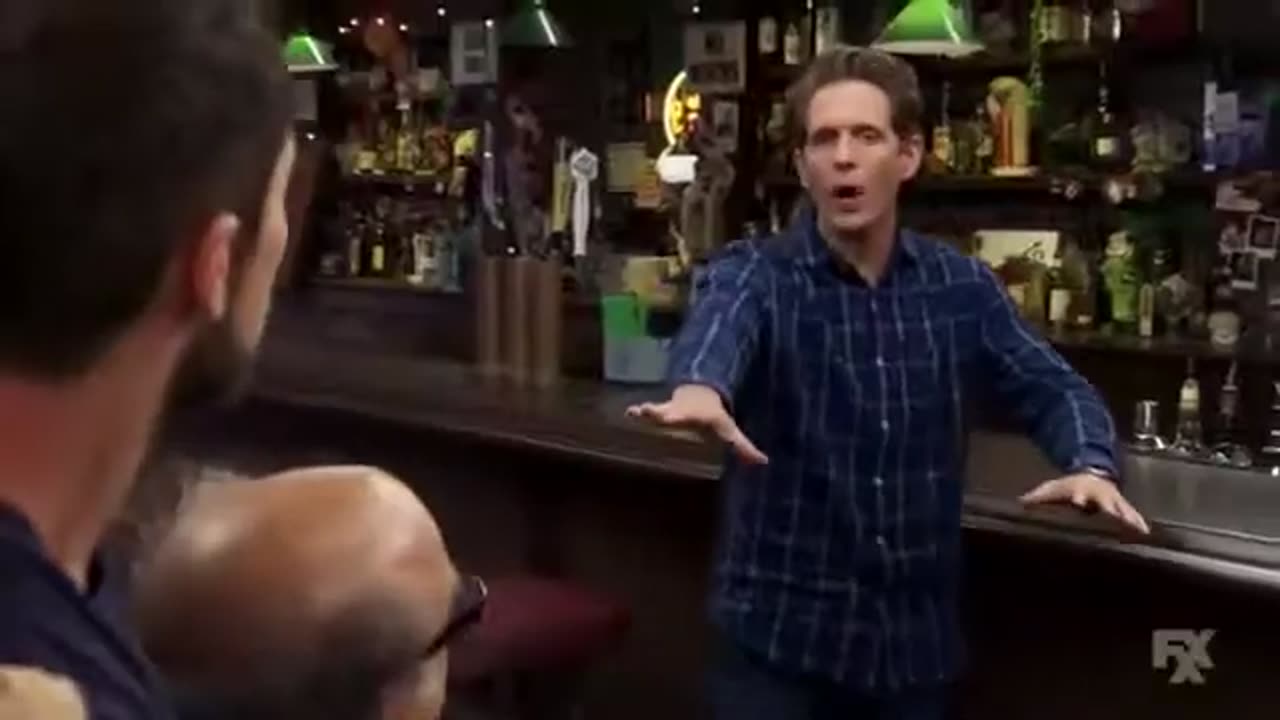Frank Shoots At Dennis - It's Always Sunny In Philedelphia