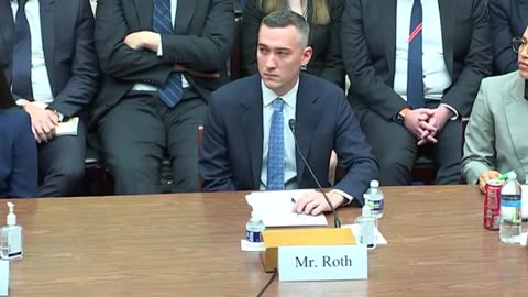 Ex Twitter Chief Yoel Roth Assures Americans He Has No Bias Politically