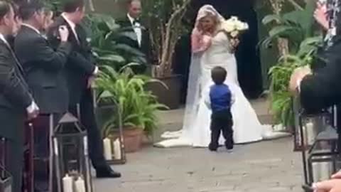 Bride's 2-year-old son runs down aisle to see her👰 #shorts