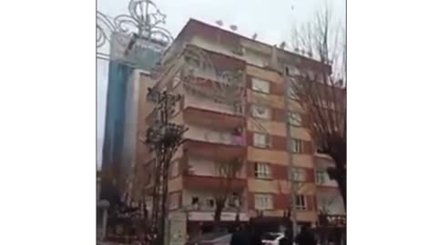 Earthquake in Turkey exclusive video show how building collapsed like a matchbox