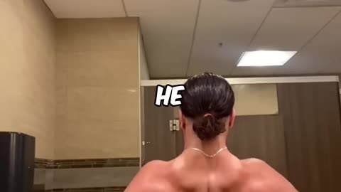 Something unexpected happened to this guy when he tried flexing out after his gym workout.