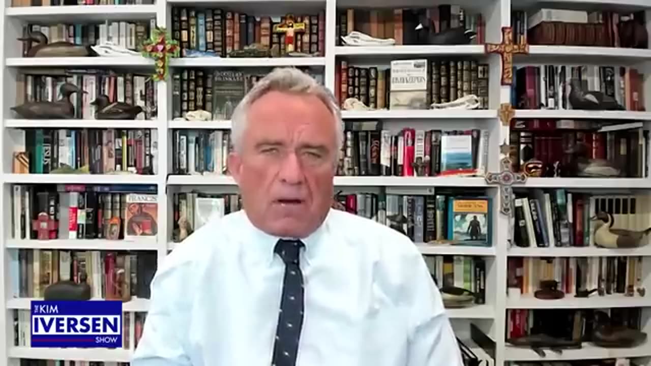 Conversation with Robert F. Kennedy Jr. | How The Powerful Captured The Public During The Pandemic