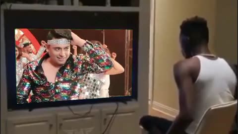 Crazy man smash his TV when super star zayed khan are coming