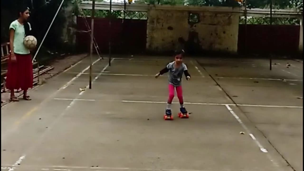 Skates Riding Girl | Skating | Skating Girl | #rumble #skating #Harshalidhankhola