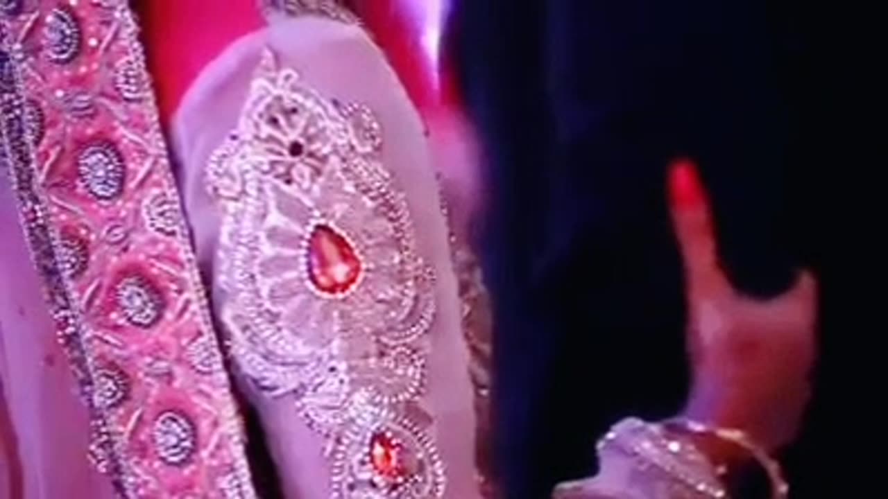 Khubsurat hai wo itna