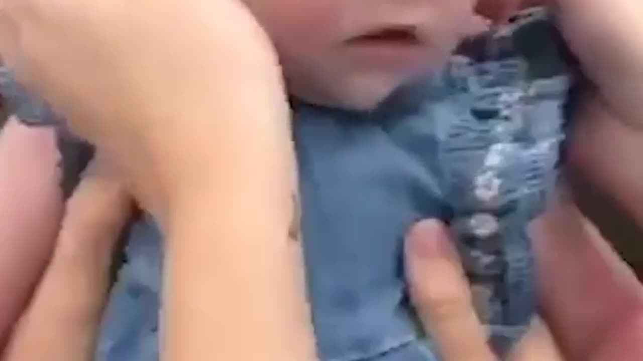 Baby Sees Mom for the First Time