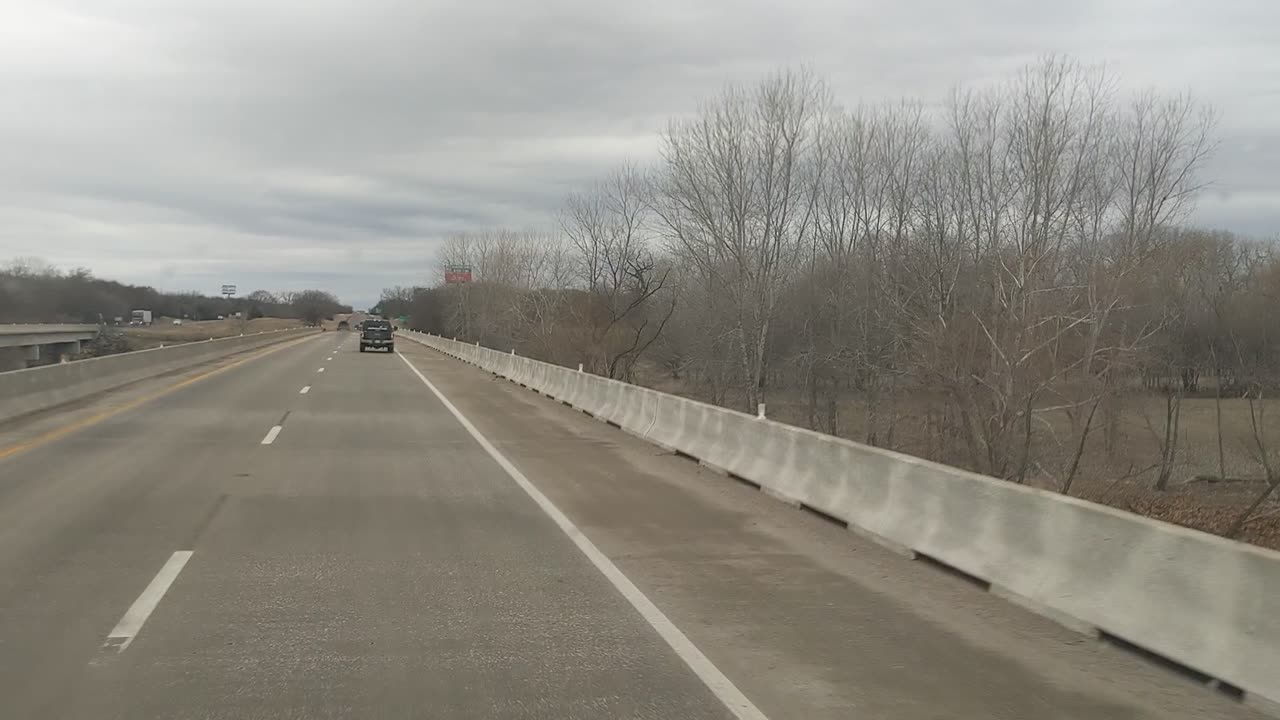 Two minutes of Truckin. Shawnee, OK.