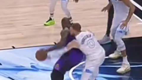 "Witness greatness: LeBron James' jaw-dropping moves on the court!" 