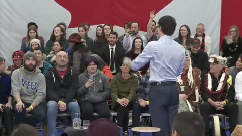 FREEDOM CANADA !!Trudeau Using His 'Protection' To Kick Lady Out.