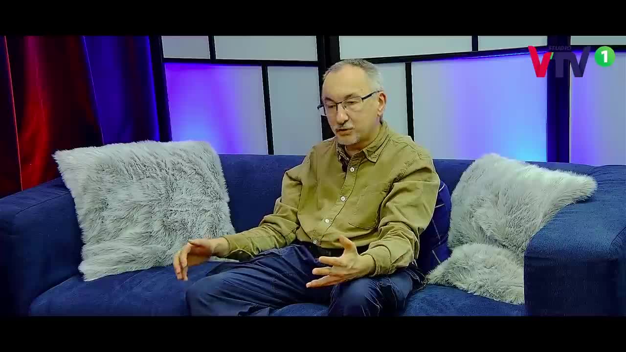 4. ONI NA PRAWDĘ ISTNIEJĄ, TU NIE MA TAJEMNICY - Arkadiusz Lisiecki