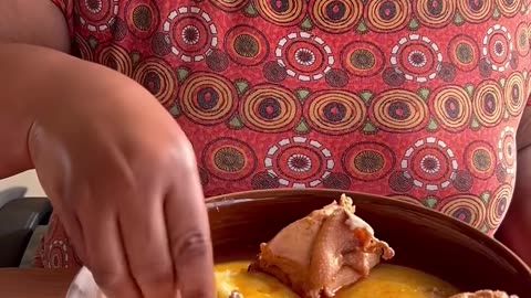 Jamaican experiencing Ghana #fufu #food #ghana #accra #ghanafufu #jamaican #jamaica #ghanafood