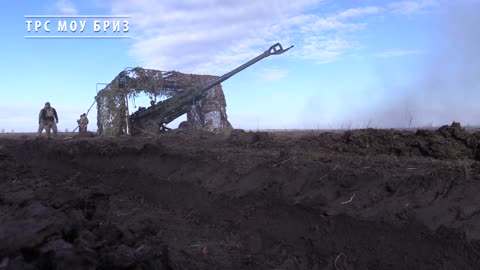 Ukrainian M777 Artillery Crew