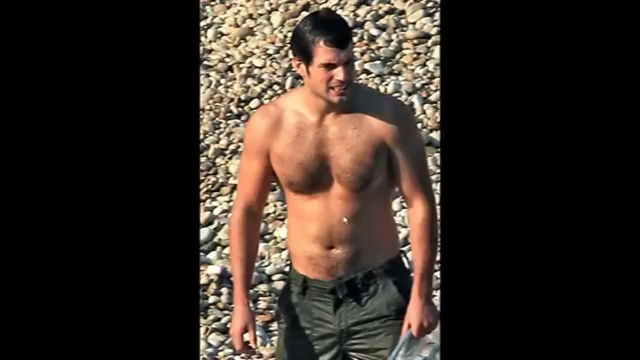 Henry Cavill_ Superman, or Supergirl_