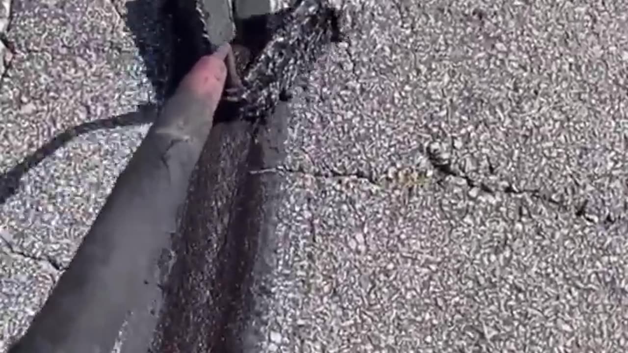 Satisfying Videos of Workers Doing Their Job Perfectly ▶6