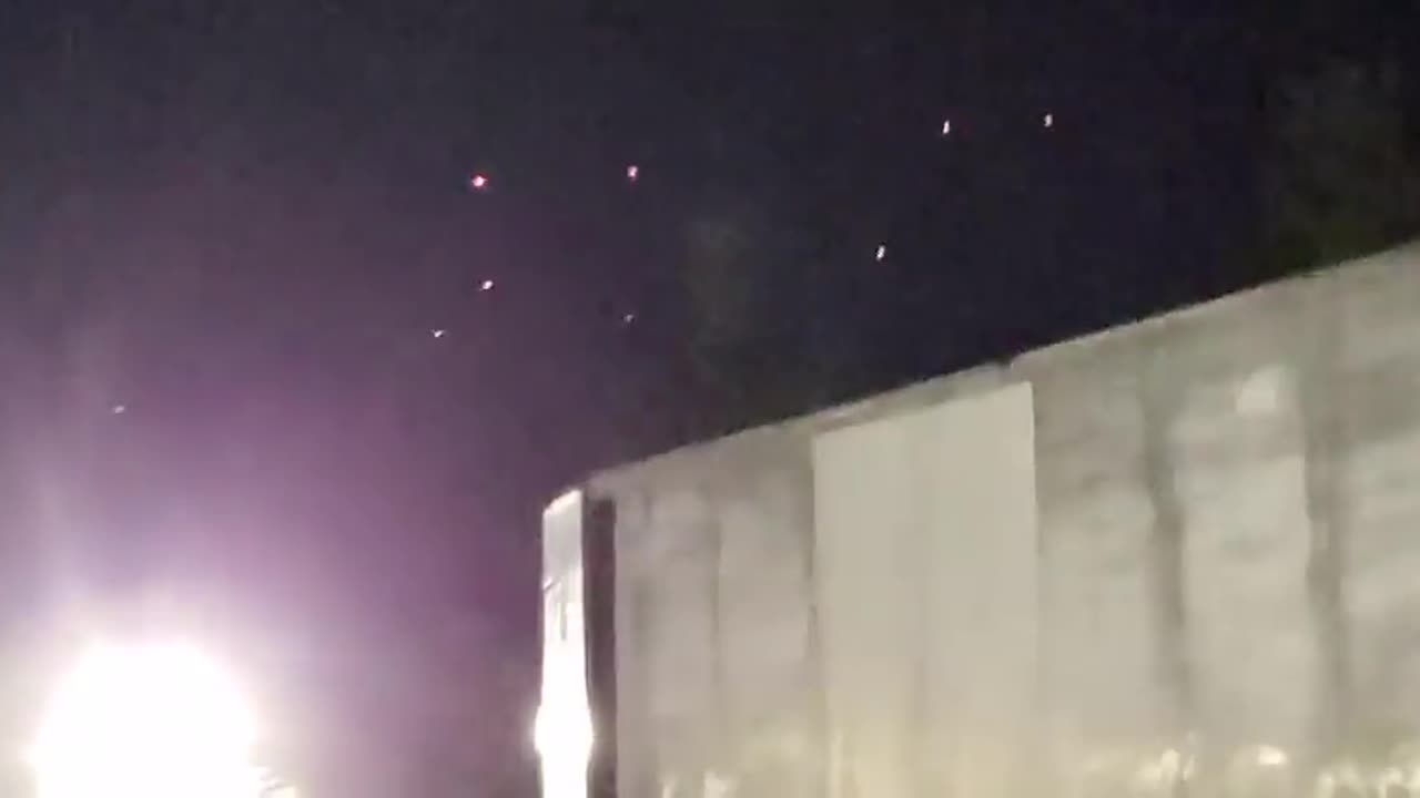 UFOs in Lakewood, NJ USA, not far from a military base to keep the atomic wars in check