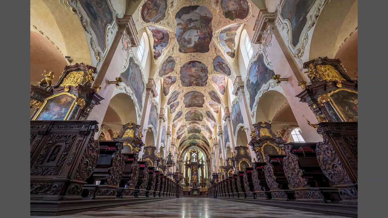 Prague Capturing Interiors on Location with Scott Kelby Official Class Trailer