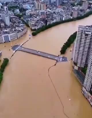 China deadly floods wreak havoc across southern regions.