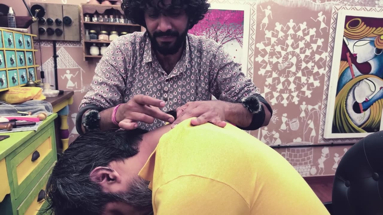 Baba Sen Junior Performing The Famous Cosmic Head Massage ASMR _ Indian Massage