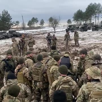 Ukrainian forces preparing to go to the front
