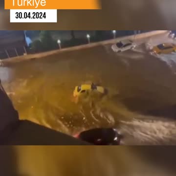 Urgent News: Ankaras Rapid Transit System Disrupted Due to Heavy Rain!