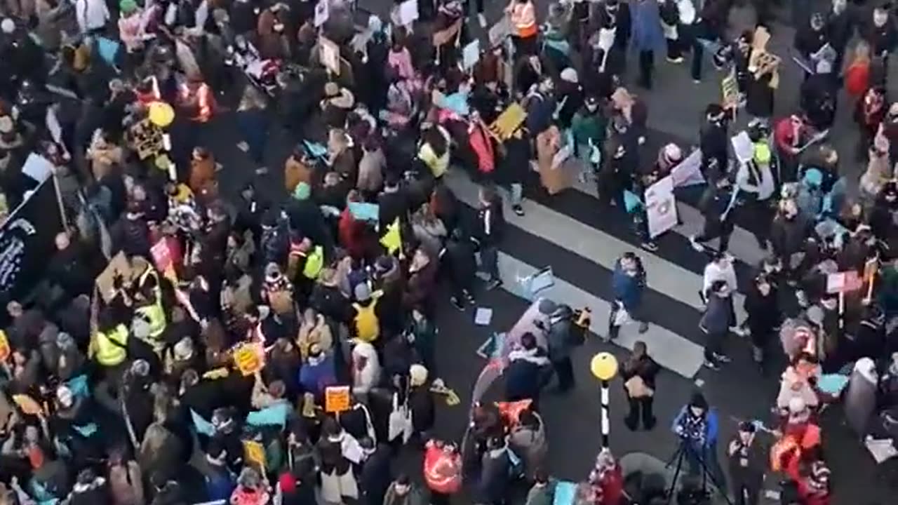 Great Britain protests because of high living costs