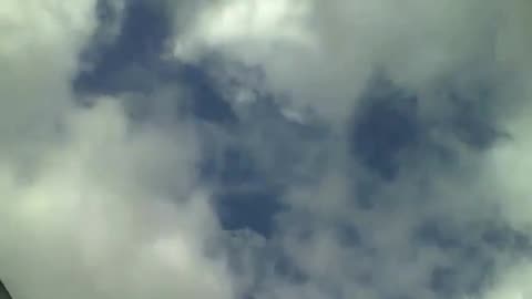 Looking around of the cloudy sky, you can see the sun a little [Nature & Animals]