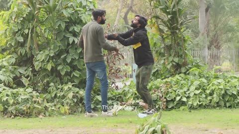 Extra Hand On Shoulder Funny Prank