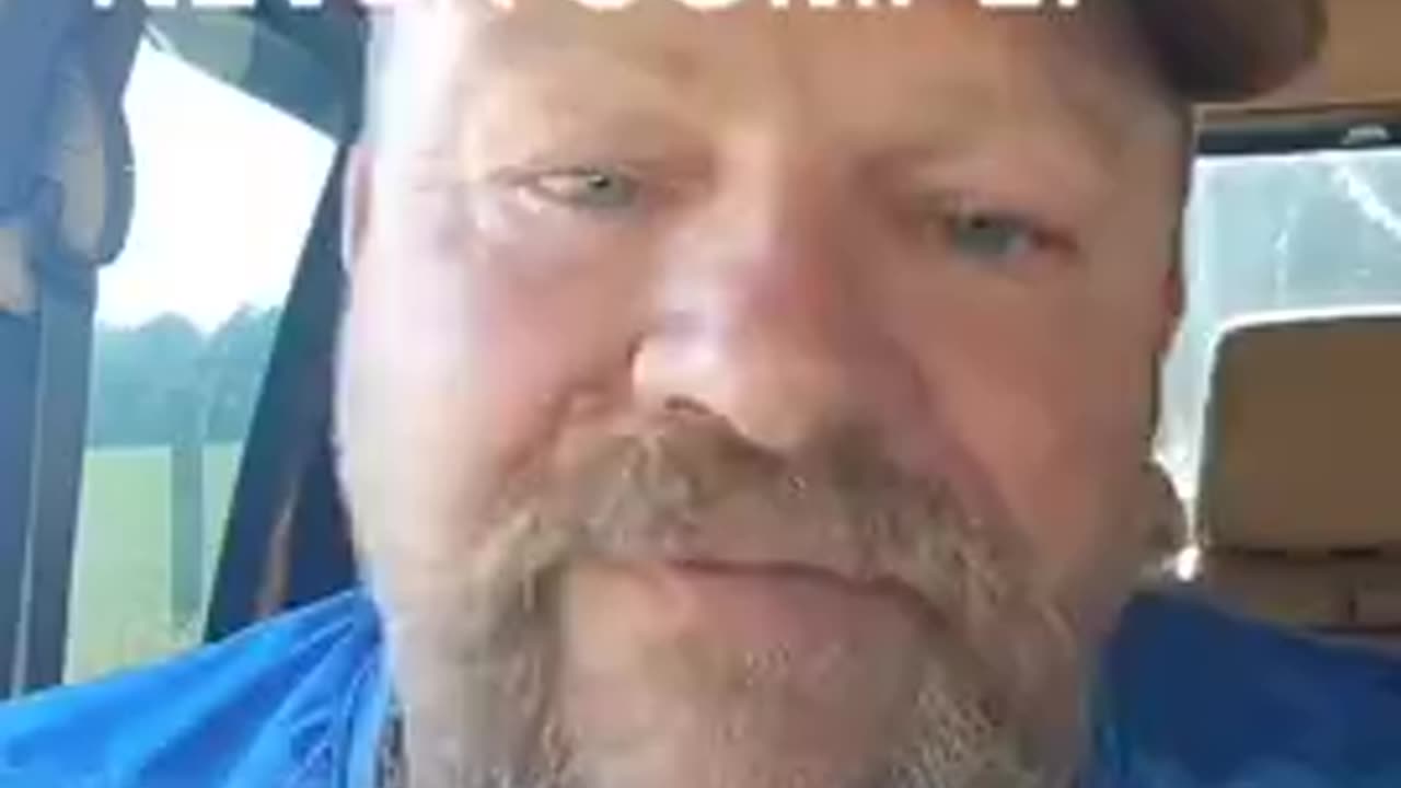 TRUCKERS IN NC BEING BLOCKED & OFFLOADED BU THE GOVT & THEIR SUPPLIES CONFISCATED...🚨