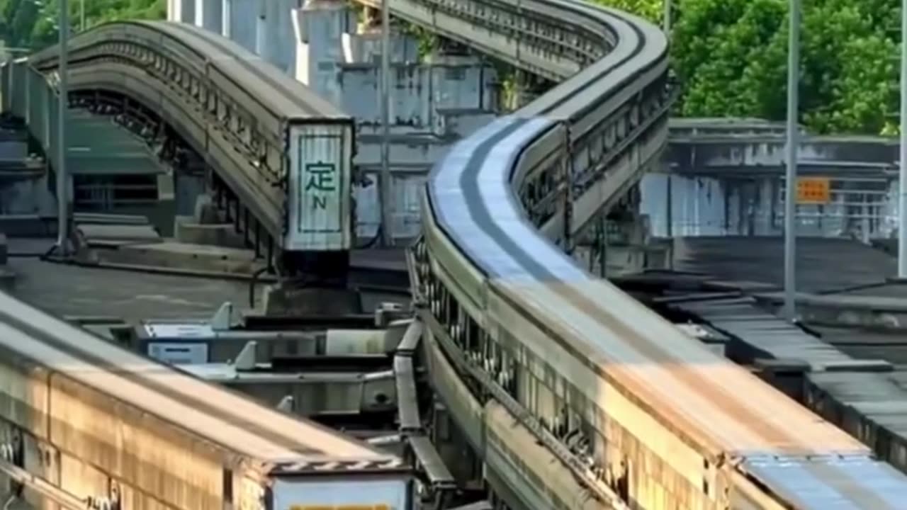 Chongqing's Magical Monorail—An Engineering Marvel! 🚝🌆✨