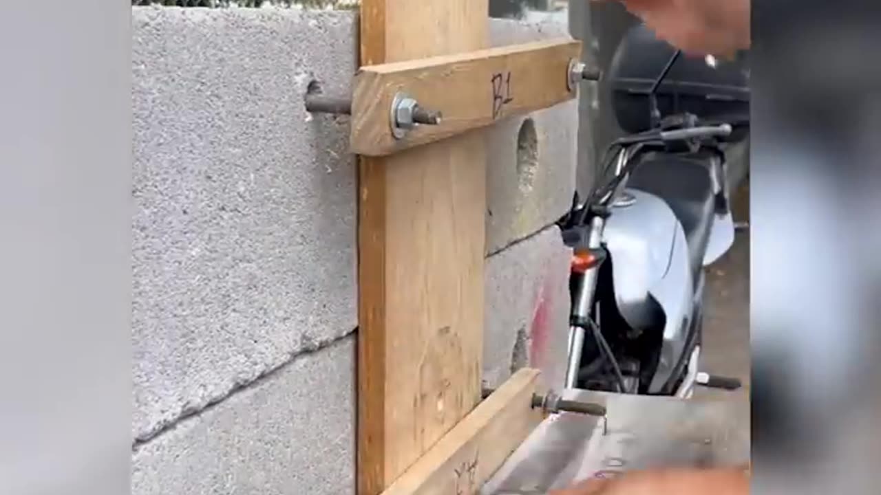 Construction Tips & Hacks That Work Extremely Well ▶ 17