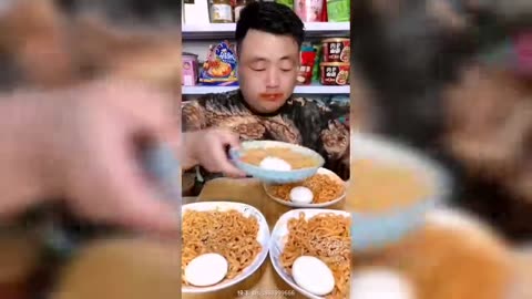 Chinese Noodles Fast Eating Challenge