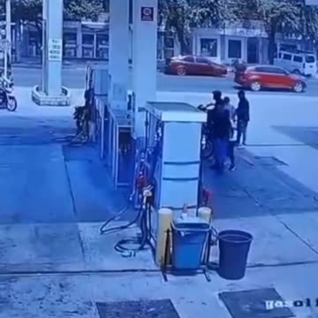ATRACO EN GASOLINERA DE STM