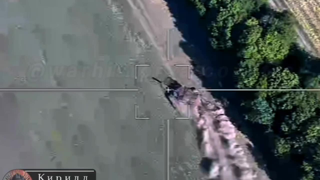 Impact of a Lancet on a Leopard2 A5 in Kursk