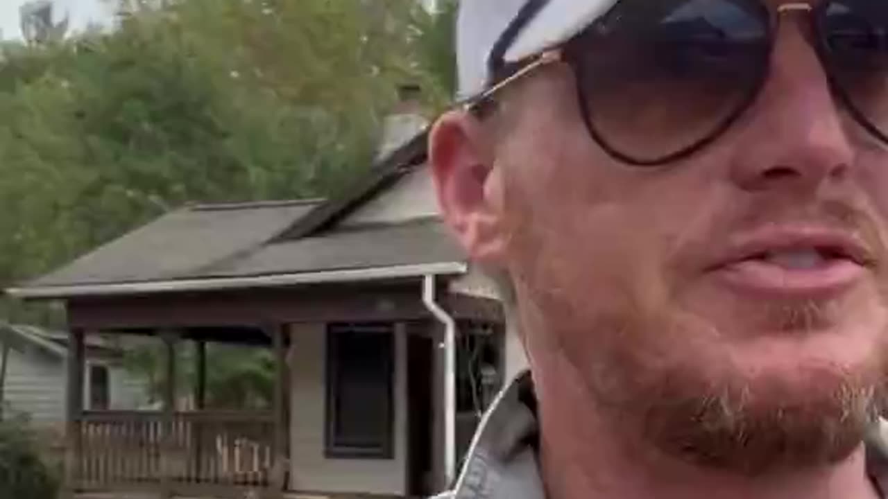 Stranded In Western North Carolina | 🇺🇸 (Check Description)