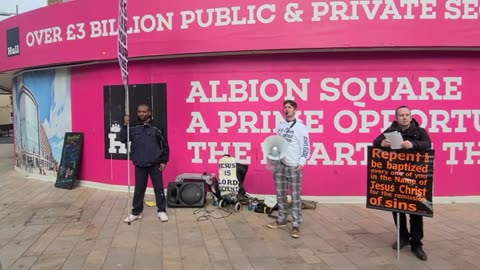 Preaching the gospel in Hull, England