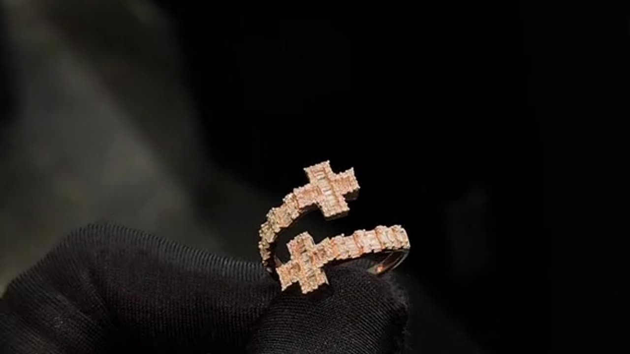 10k Gold 0.75Ctw Natural Diamond Cross Cuff Ring