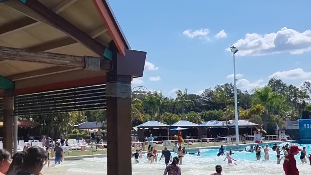 Water park & artificial waves