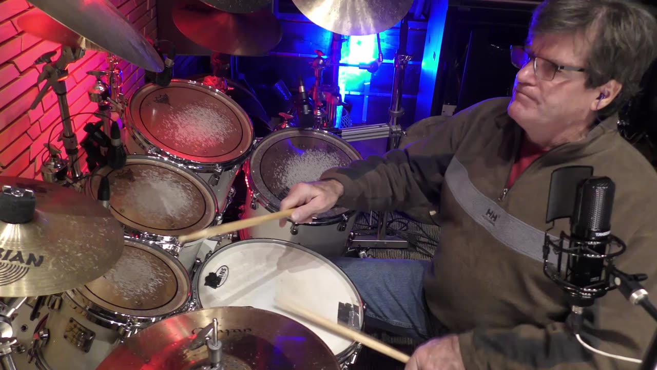 3 OVER 4 Fill Groove