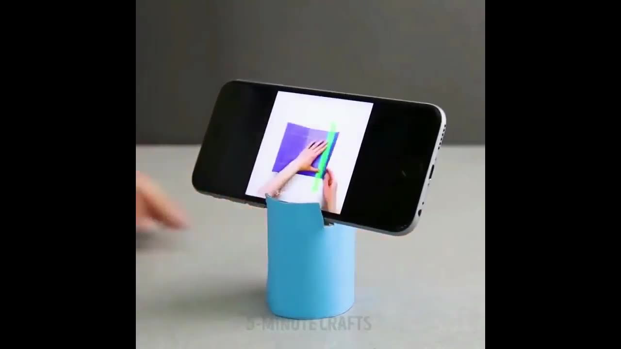 BRILLIANT PHONE HACKS for Iphone 5 minute crafts