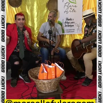 LOIRA FAZENDO PERGUNTA BESTA