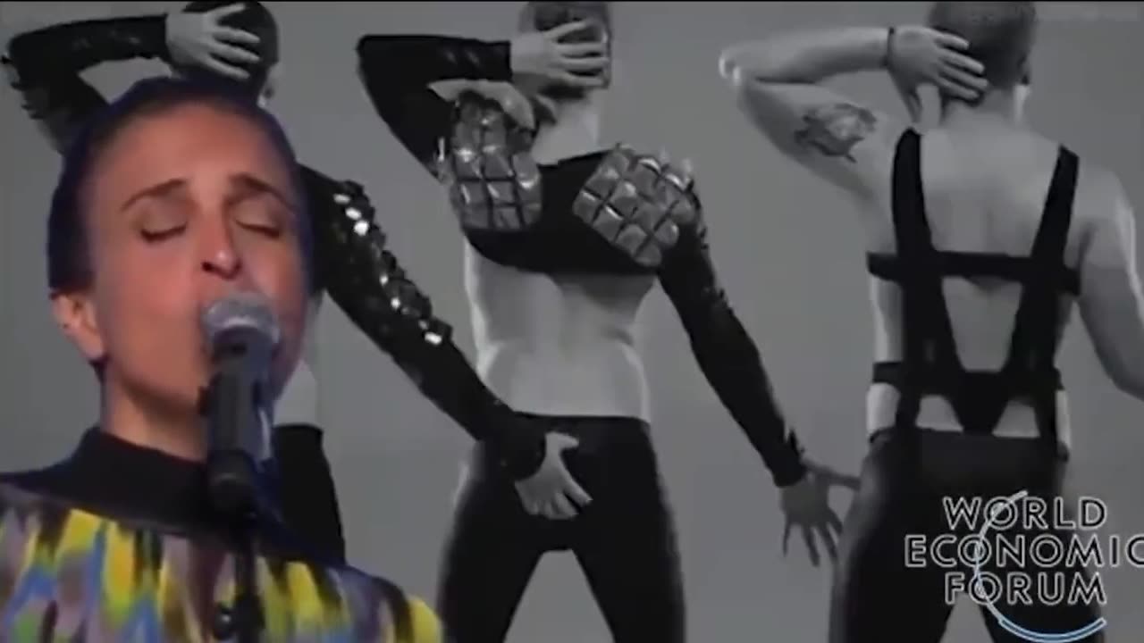 ΤΟ ΣΟΥΞΕ ΤΗΣ ΧΡΟΝΙΑΣ