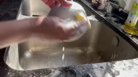 ASMR Cleaning Dishes - Day 13: The Soothing Sounds of Sparkling Clean