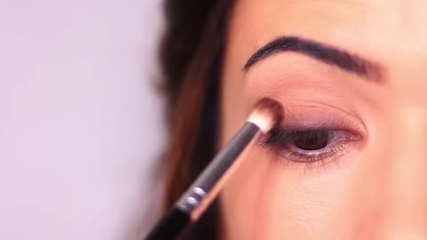 Quick & Easy 5-Minute Eye Makeup Tutorial for Busy Mornings | Simple & Stunning Look